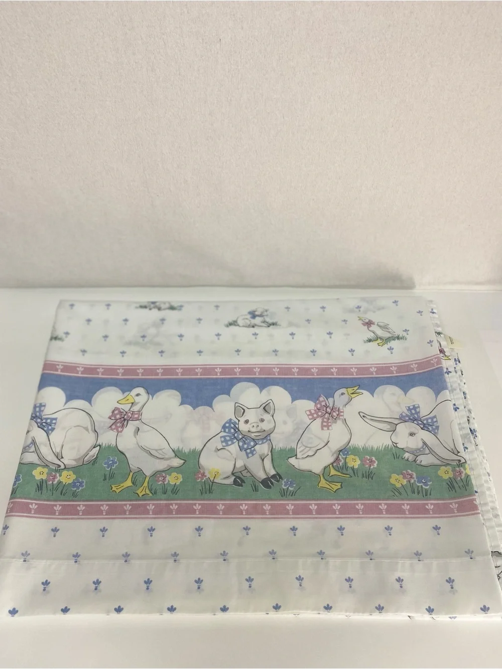 Fieldcrest Full Size Flat Sheet Vintage Tres Jolie Pattern Duck Pig Rabbit Retro